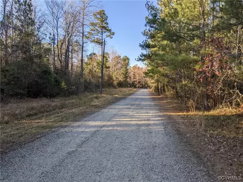 00 Sassafras Ln, Shacklefords, VA 23156