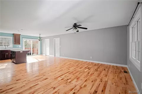 419 Oliver Rd, Prospect, VA 23960 photo 7