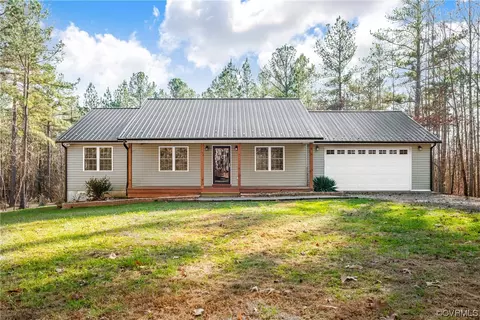 419 Oliver Rd, Prospect, VA 23960
