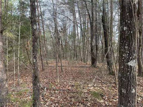 000 Ashburn Rd, Cumberland, VA 23040