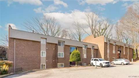 5230 Castlewood Rd #E, North Chesterfield, VA 23234