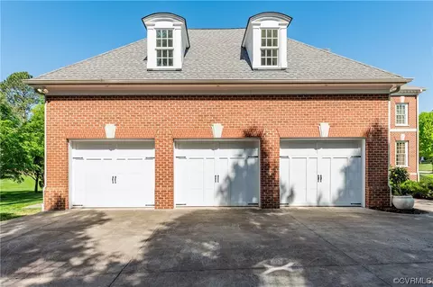 Exterior - 16107 Mabry Mill Dr, Midlothian, VA 23113 photo 9 of 13