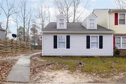 3900 Autumn Ct, Hopewell, VA 23860