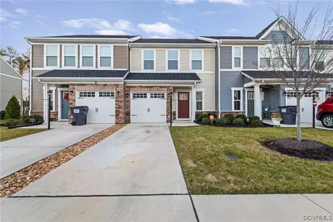 12624 Prestonfield Dr, Chester, VA 23836