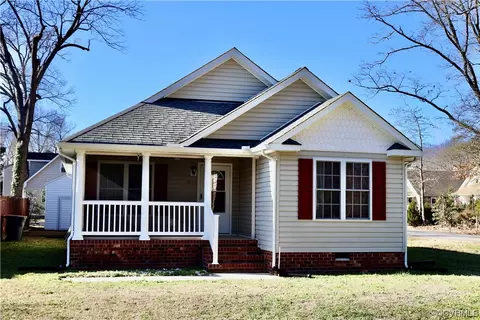 2127 F St, West Point, VA 23181