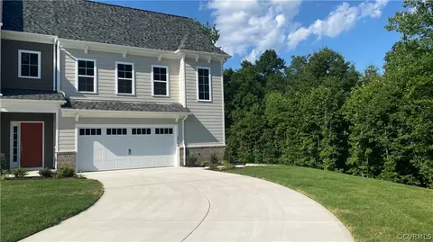 13700 Randolph Pond Ln, Midlothian, VA 23114