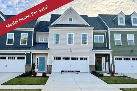 432 Randolph View Dr, Midlothian, VA 23114