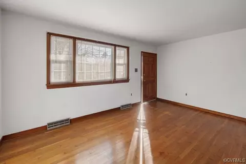 9716 Kerwin Rd, Richmond, VA 23237 photo 6
