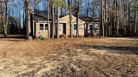 212 Rainwater Dr, Aylett, VA 23009
