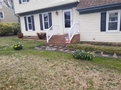 8906 Traditional Dr, Henrico, VA 23294