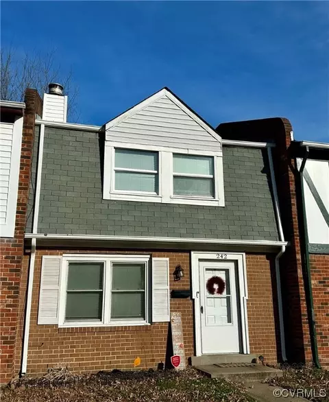 242 Knighthood Ct, Richmond, VA 23227