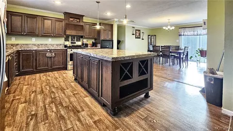 633 Taylors Mill Rd, Emporia, VA 23847