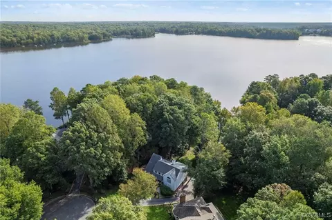 13703 Beechwood Point Rd, Midlothian, VA 23112
