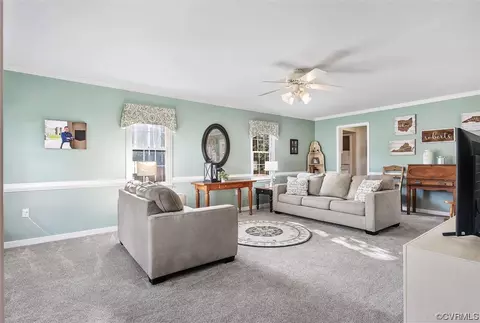 8218 Preakness Ct, Midlothian, VA 23112 photo 3