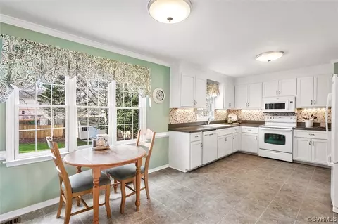 8218 Preakness Ct, Midlothian, VA 23112 photo 7