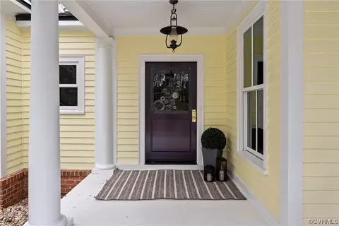 Entry Way - 7618 Cornwall Rd, Henrico, VA 23229 photo 1 of 3