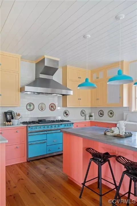 Kitchen - 7618 Cornwall Rd, Henrico, VA 23229 photo 2 of 2