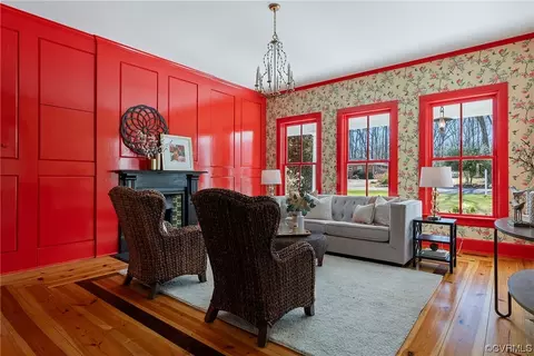 Living - 7618 Cornwall Rd, Henrico, VA 23229 photo 4 of 9