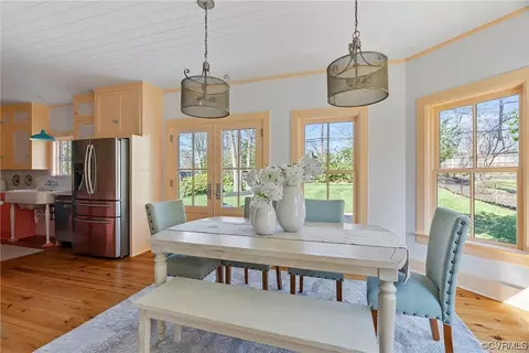 Dining - 7618 Cornwall Rd, Henrico, VA 23229 photo 3 of 4