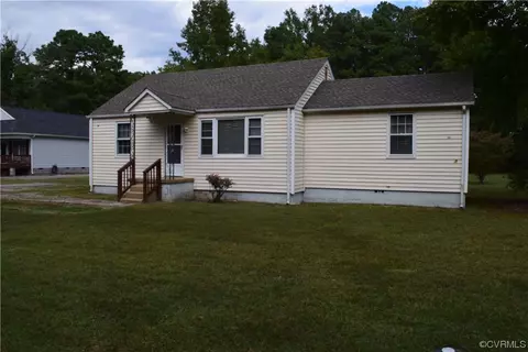 23130 Port Dr, Petersburg, VA 23803