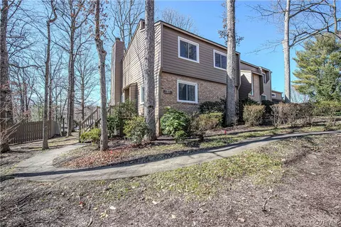 1719 Foxcreek Cir, Henrico, VA 23238