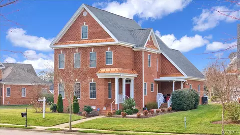 11448 Chester Village Dr, Chester, VA 23831