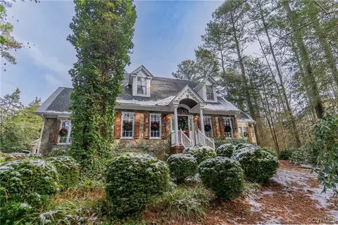 7134 Rural Point Rd, Mechanicsville, VA 23116