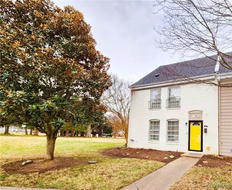 20 Skipwith Green Cir, Henrico, VA 23294