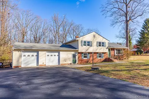 317 Oakcliff Ave, North Chesterfield, VA 23236