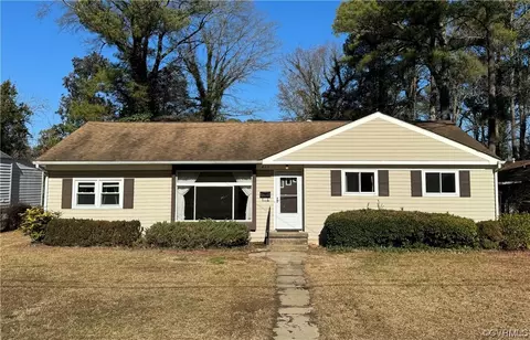 425 Maycox St, Petersburg, VA 23805