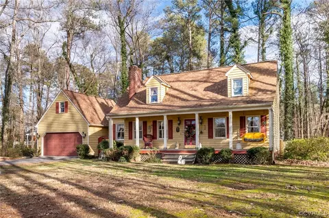 17601 Branders Bridge Rd, South Chesterfield, VA 23834