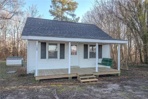 700 Cartersville Rd, Cartersville, VA 23027