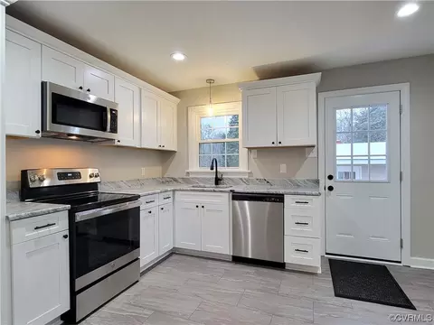 9229 E Patrick Henry Rd, Ashland, VA 23005 photo 8