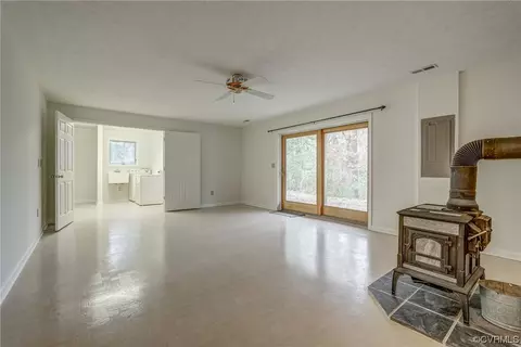 8978 Twin Rivers Ln, Gloucester, VA 23061 photo 29
