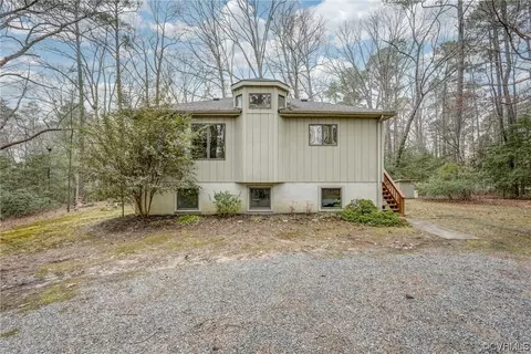 8978 Twin Rivers Ln, Gloucester, VA 23061