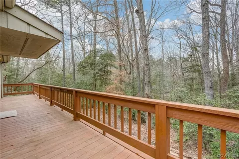 8978 Twin Rivers Ln, Gloucester, VA 23061 photo 3