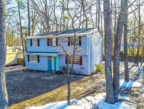 2101 Unicorn Ln, North Chesterfield, VA 23235
