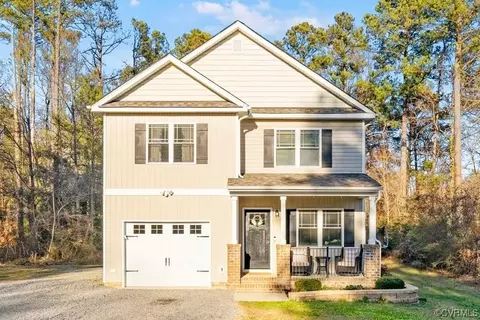3824 Harrow Dr, Chester, VA 23831