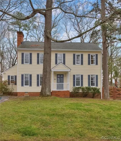 1021 Ashbrook Landing Rd, Midlothian, VA 23114
