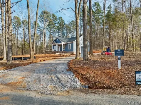 730 Lakefront Dr, Clarksville, VA 23927