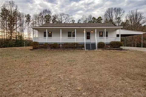 5401 Hidden Hilltop Dr, Charles City, VA 23030