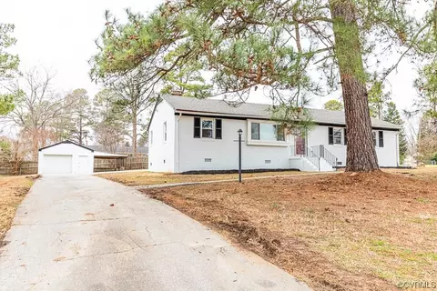 3800 Tanbark Rd, North Chesterfield, VA 23235