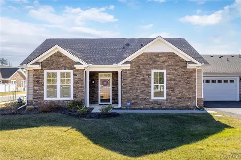 1006 Lucks Garden Trl, Midlothian, VA 23114
