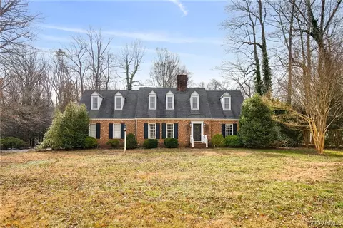 80 Hill Crest Ln, Urbanna, VA 23175