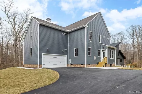 Exterior - 3907 Beechmont Rd, Richmond, VA 23235 photo 6 of 7
