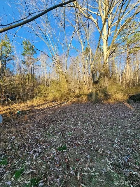 114 City Of Refuge Rd, Middlesex, VA 23071