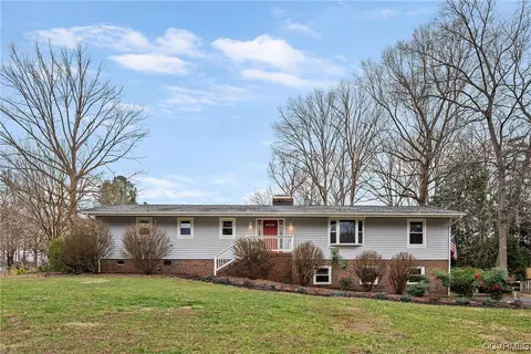 9901 Trebeck Rd, North Chesterfield, VA 23236