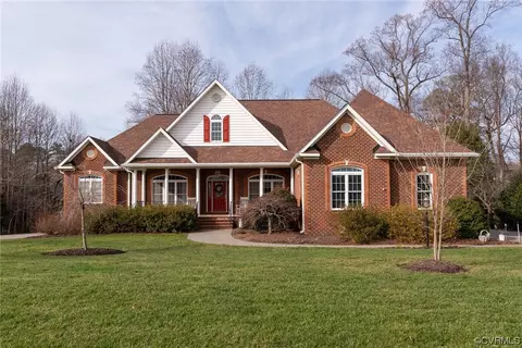 10612 Krenmore Ln, Chester, VA 23831