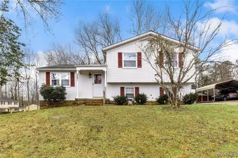 9001 Resaca Rd, North Chesterfield, VA 23236