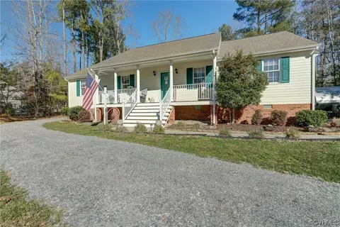 Exterior - 104 Pine Haven Rd, Aylett, VA 23009 photo 5 of 15